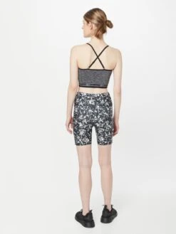 Marika Shorts Skinny Pantalon De Sport LUNA Femme Noir 8 Marika Shorts Skinny Pantalon De Sport LUNA Femme Noir -Marika Soldes Boutique 444cb0870c4269f99146566d5adab21a