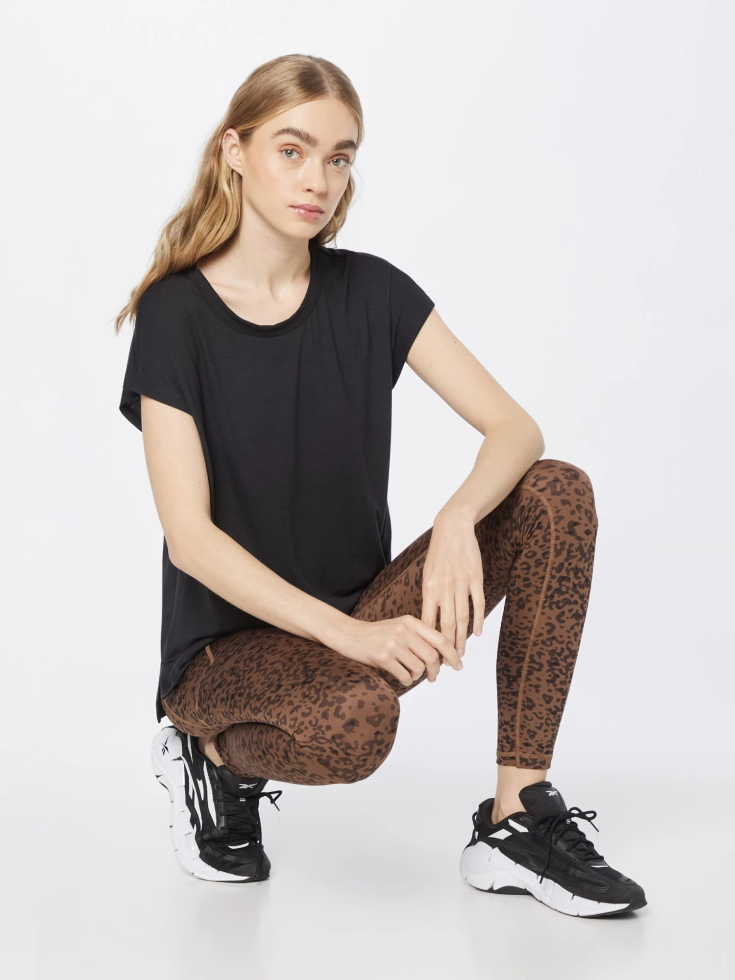 Marika T-Shirts T-shirt Fonctionnel EMMALINE Femme Noir 5 Marika T-Shirts T-shirt Fonctionnel EMMALINE Femme Noir – Image 5