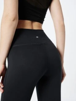 Marika Leggings Skinny Pantalon De Sport LOTUS ZEN Femme Noir -Marika Soldes Boutique d697bb48607657a5407f1187ffb7281c