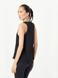 Marika Maillots Haut De Sport GENESIS Femme Noir -Marika Soldes Boutique f5f03208ef5fb9ad51dc28bdb5f73a33